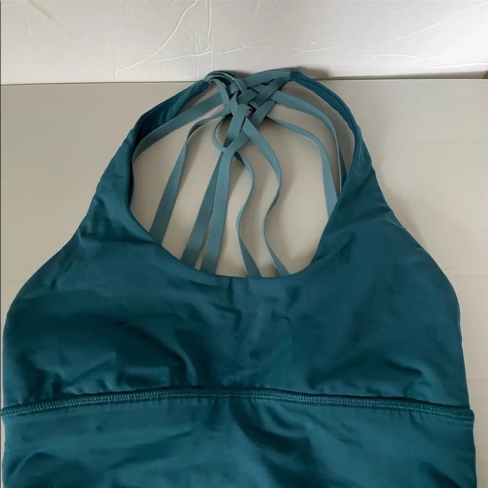Lululemon Free To Be Moved Bra size 4 Deep Uniform Blue - Picture 6 of 8